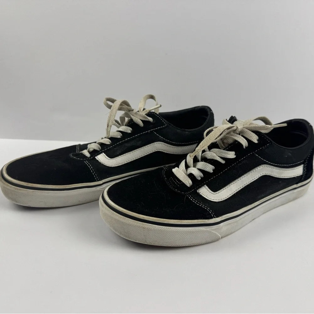 Vans Black and White old Skool skater sneaker in shade and canvas size 9
